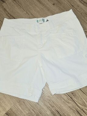 Aventura Women's White Cargo Bermuda Shorts SZ 6
